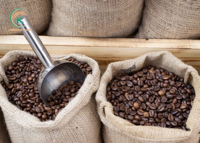 Natural-coffee-beans-in-bulk.jpg